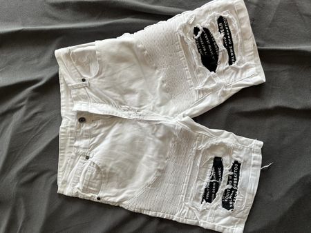 Kurze Hosen weiss im Used Look 