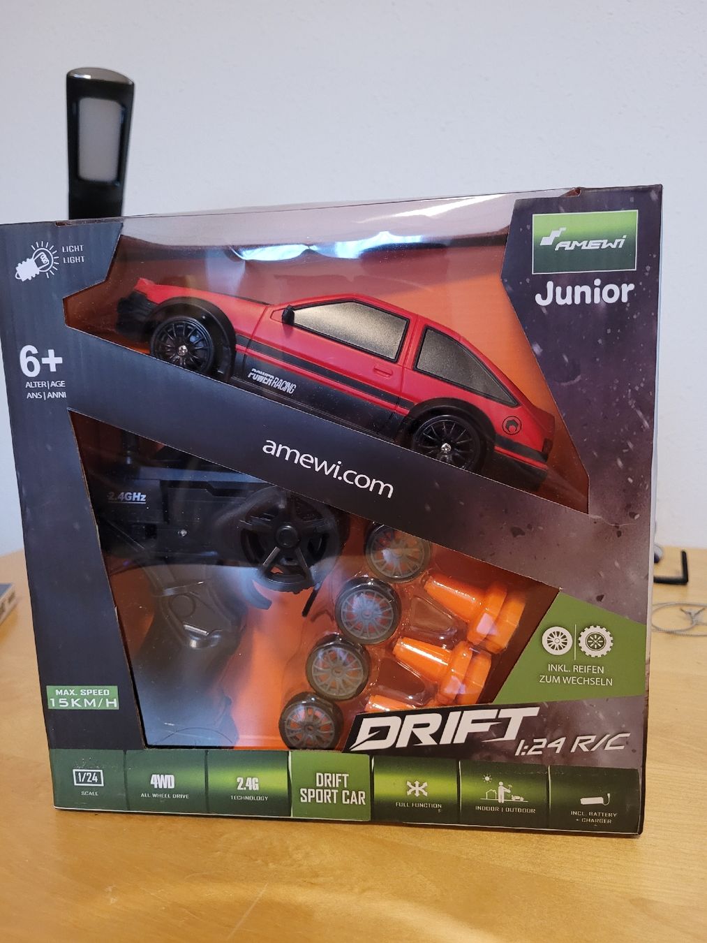 Modellautos: Amewi Junior Drift Sport Car 1:24 R/C – Neu und originalverpackt aus Heinrichswil von Mari-75
