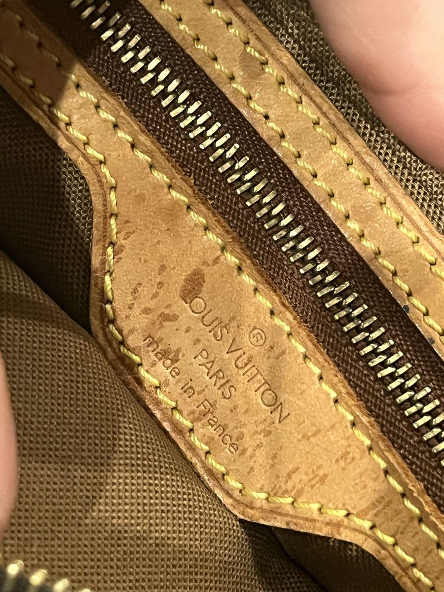Louis Vuitton Borse: Louis Vuitton Umhängetasche Monogramm Canvas – Difettoso da Dotzigen venduto da White_Warrior 4