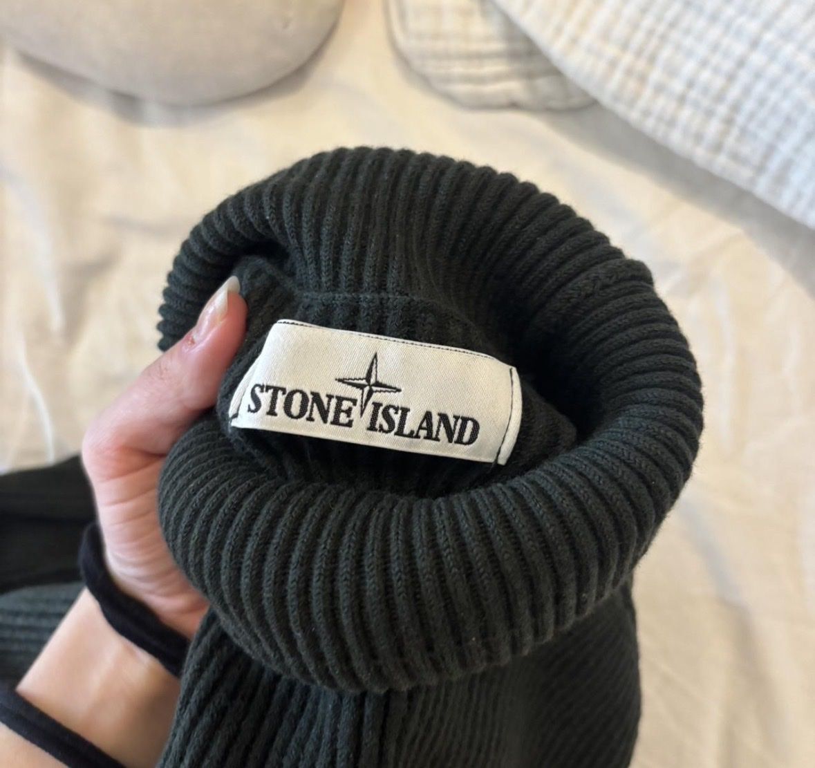 Stone Island Maglioni & Felpe: Stone Island Rollkragenpullover Gr. M plus – Usato da Thun venduto da var_vw6s