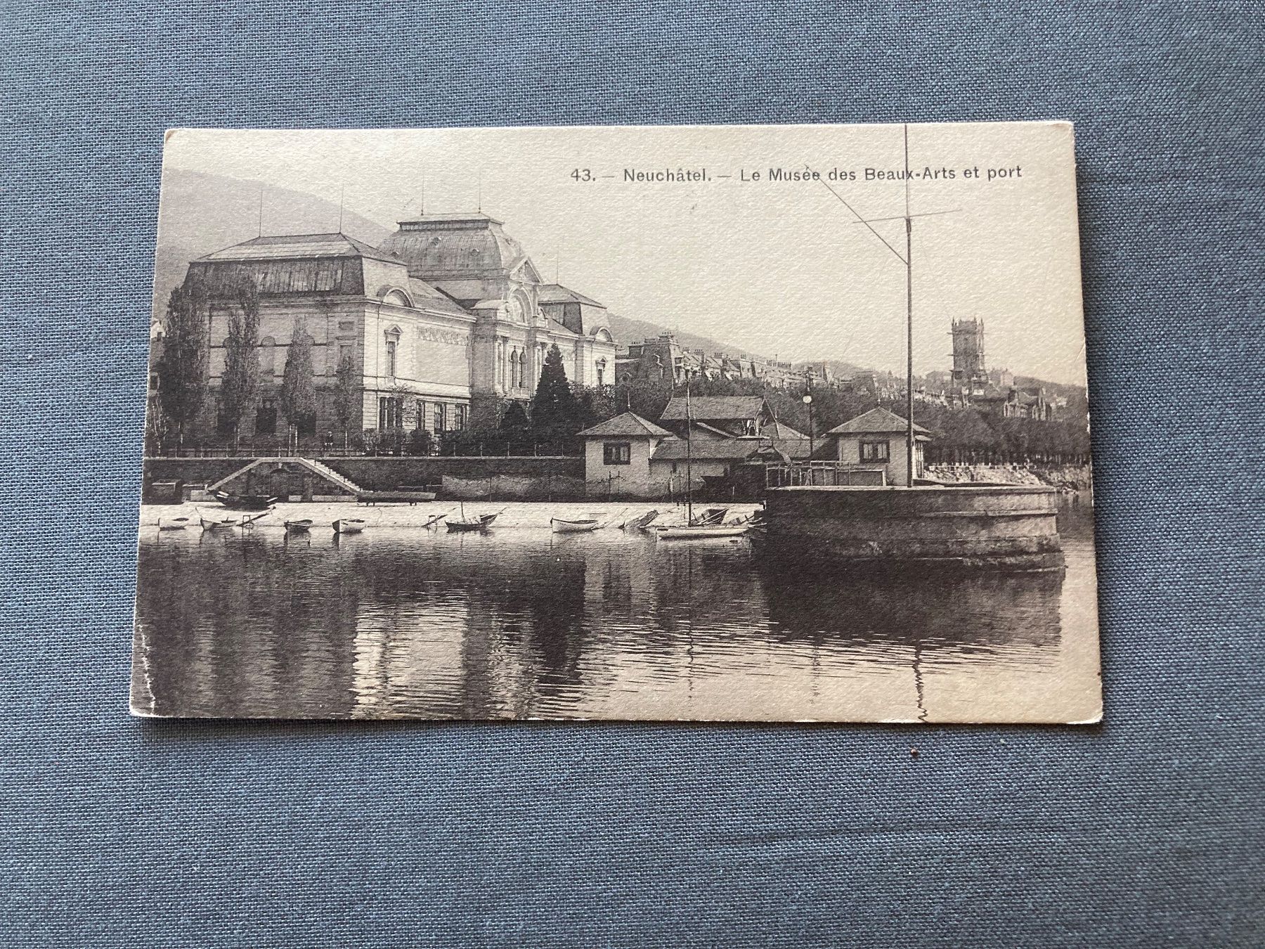 Cartoline postali: Alte Ansichtskarte: Neuchâtel Museum,  antik – Usato da Zürich venduto da mik_h9ty