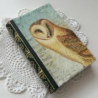 Carnet vintage avec hibou doré 