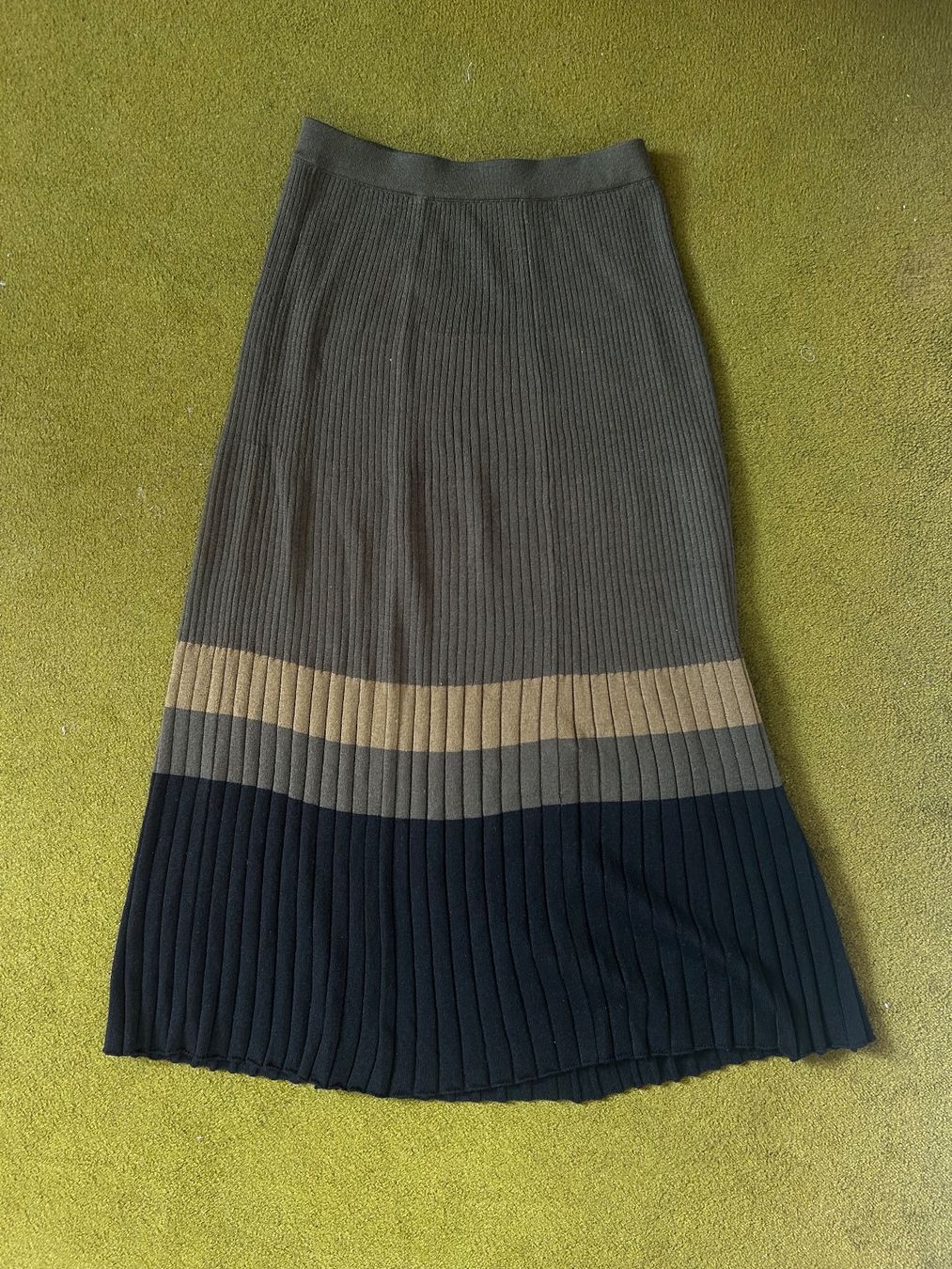 Uniqlo Gonne: Uniqlo New Skirt – Nuovo (secondo la descrizione) da Riehen venduto da joh_8pcm