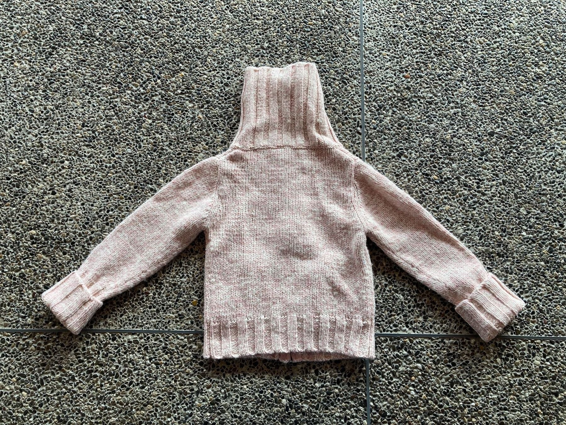 Maglioni & Felpe: Strickjacke / Jäggli / Pullover, Gr. 116 – Usato da Aetingen venduto da Nadinsky 3
