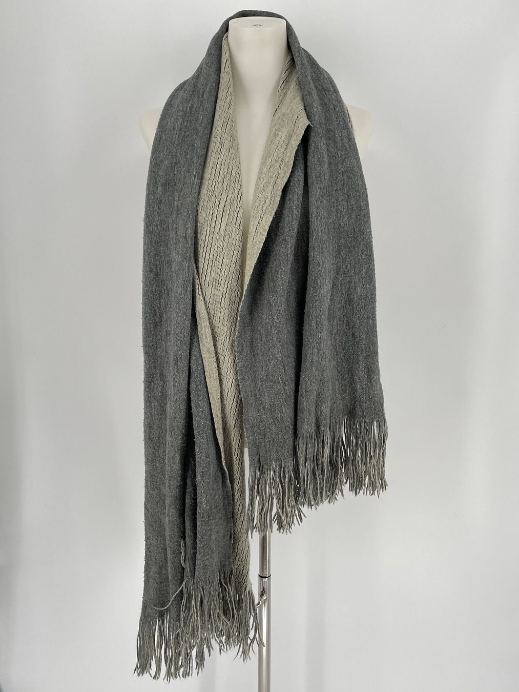 Foulards, Tücher & Schals: Schal – Gebraucht aus Auenstein von moin. 3