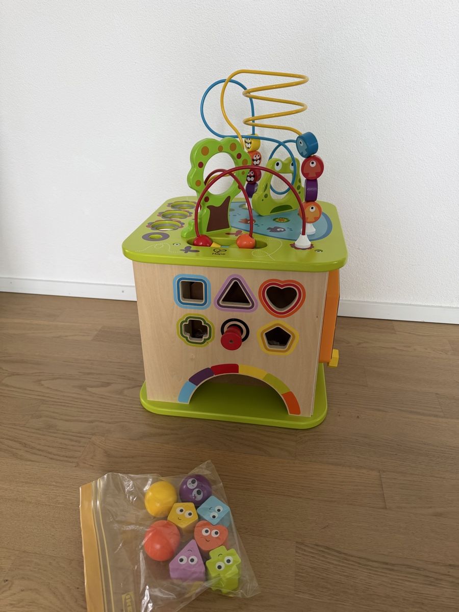 Hape Spielzeuge: Hape Motorikwürfel – Gebraucht aus Jona von thrinax 1