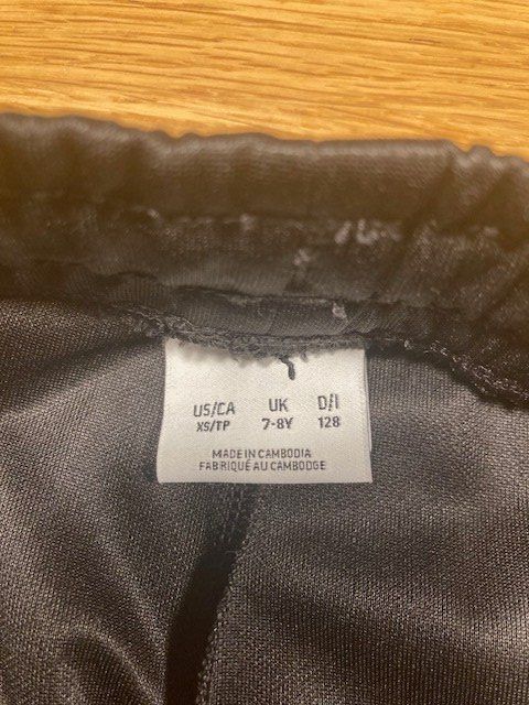 Puma Pantaloni: KIndersporthose Puma – Usato da Zürich venduto da Laura1079 2