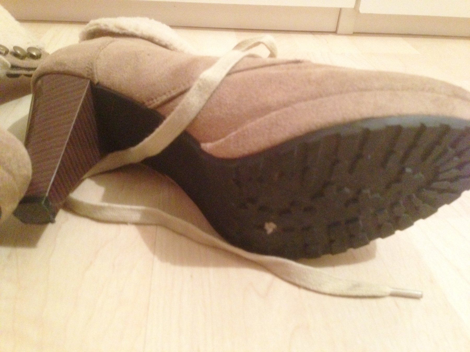 Scarpe da donna: Damenstiefletten Grösse 37 – Usato da Glattbrugg venduto da Ariel012 3