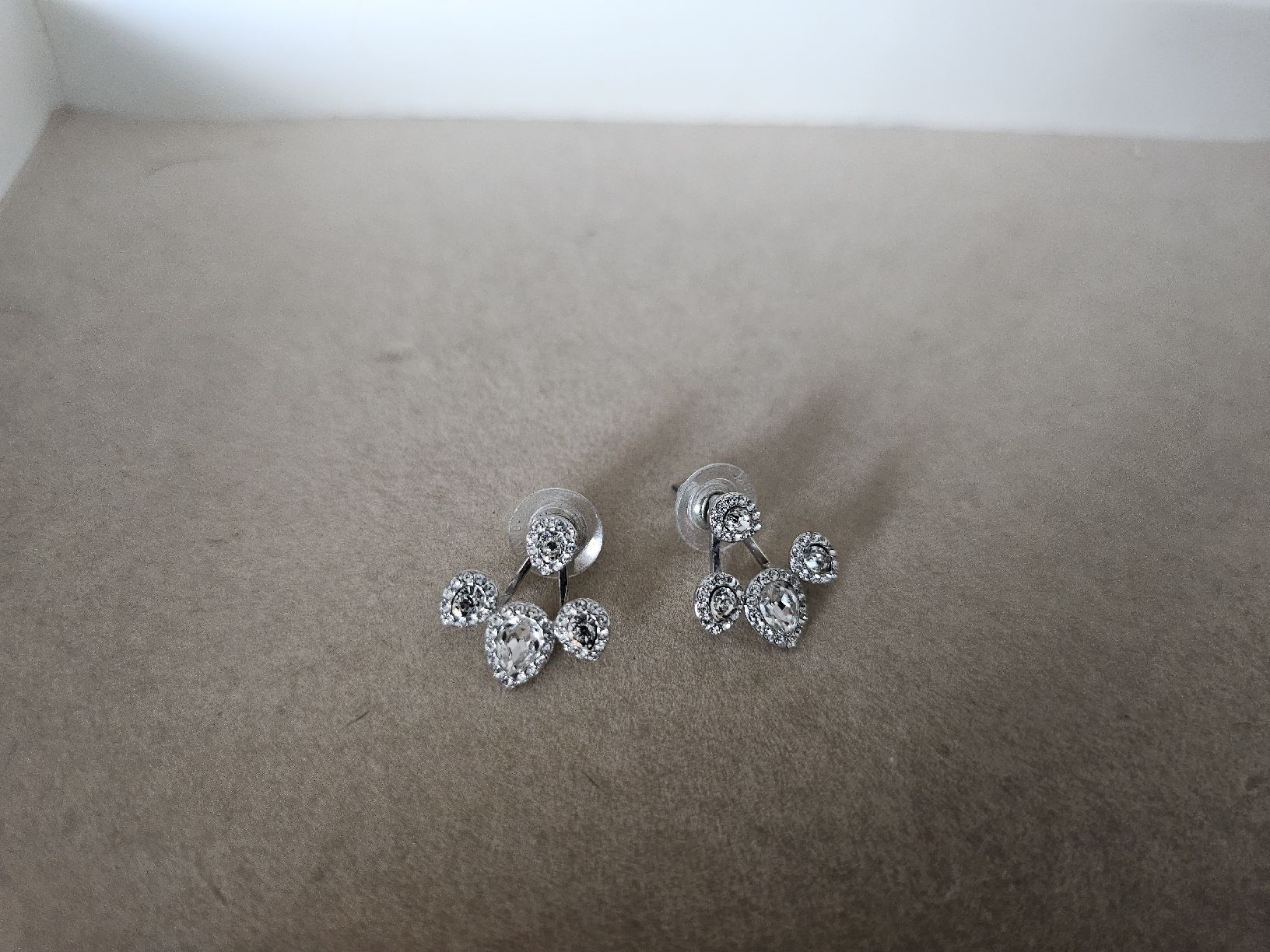 Swarovski Ohrringe & -stecker: Swarovski Ohrringe  – Gebraucht aus St. Gallen von ejw_w9pv