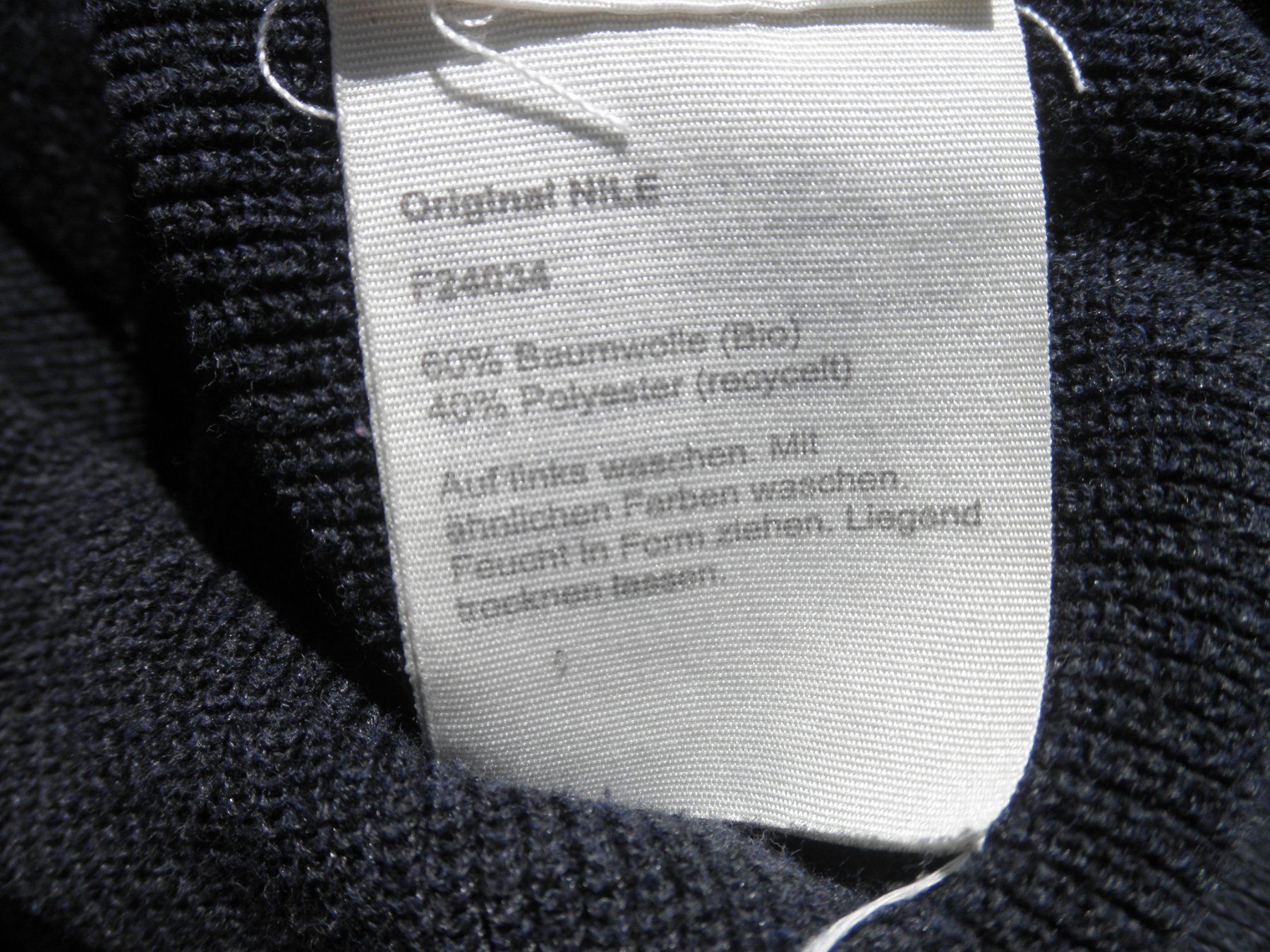Nile Giacche: Nile Strickjacke mit Kapuze – Usato da Buttwil venduto da Engelhaar 6