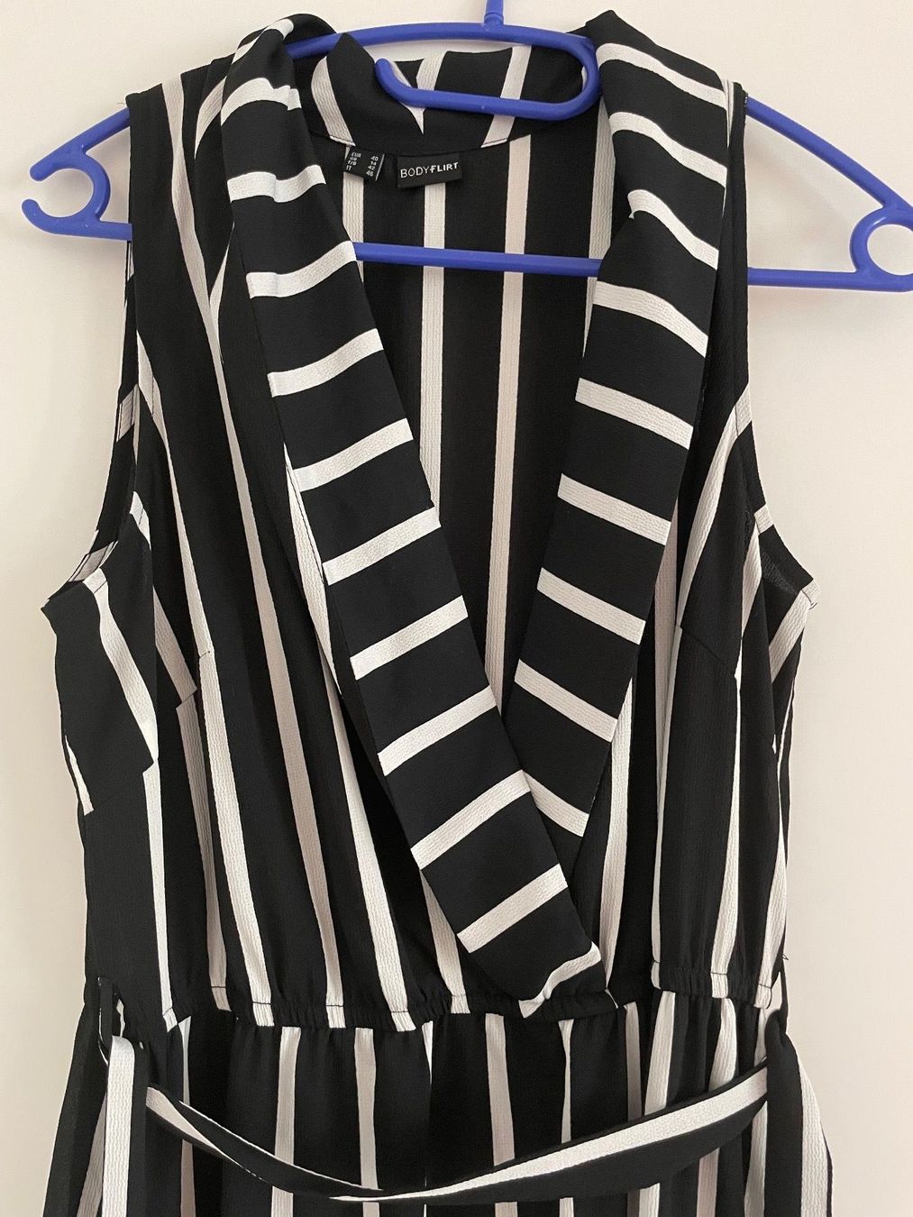 Kleider: Kleid Gr 40 – Gebraucht aus Biel/Bienne von philong 1