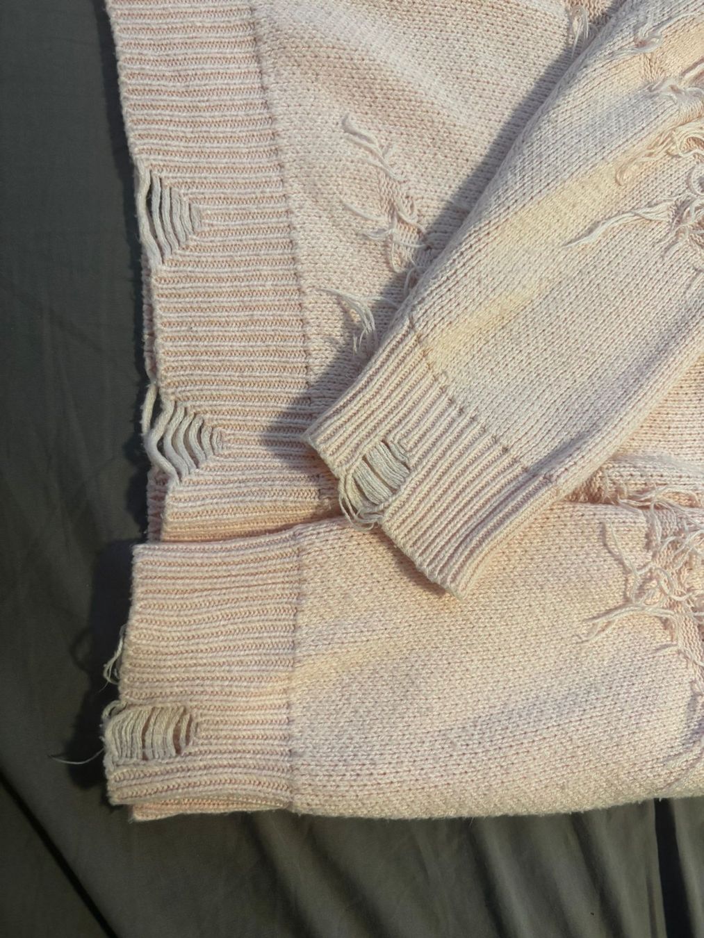 Maglioni & Felpe: Rosa Strickpullover mit Destroyed-Look, Grösse M – Usato da Zürich venduto da melibeli18 1