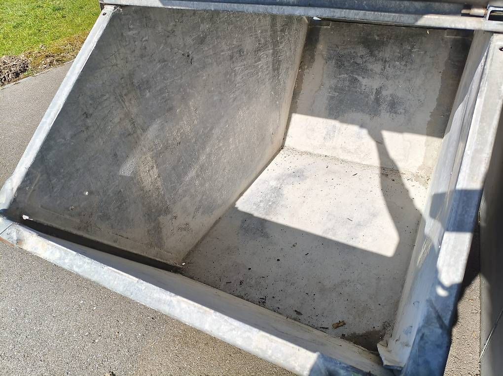 Contenitori edile: Deckelmulde / Allzweckmulde 1.8m3 – Usato da Finstersee venduto da Besmer77 2