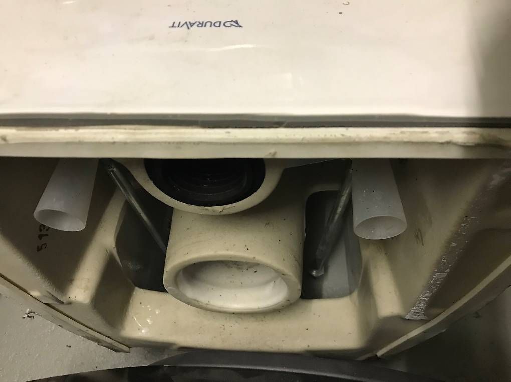 Duravit WC: Wc Schüssel Duravit neuwertig – Usato da Laupen ZH venduto da Thomi30 2