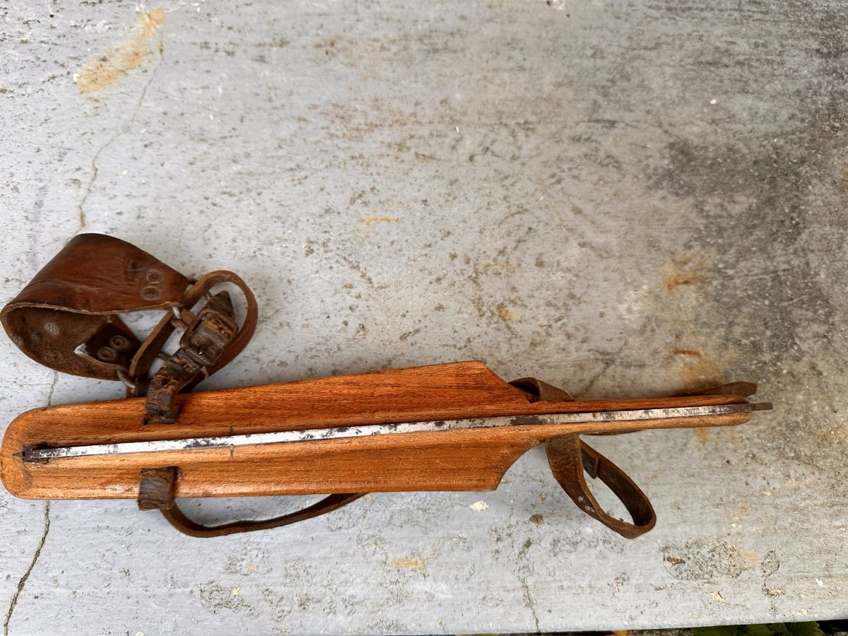 Pattini da ghiaccio: Ein alter Schlittschuh – Usato da Zürich venduto da marusapulmi 3