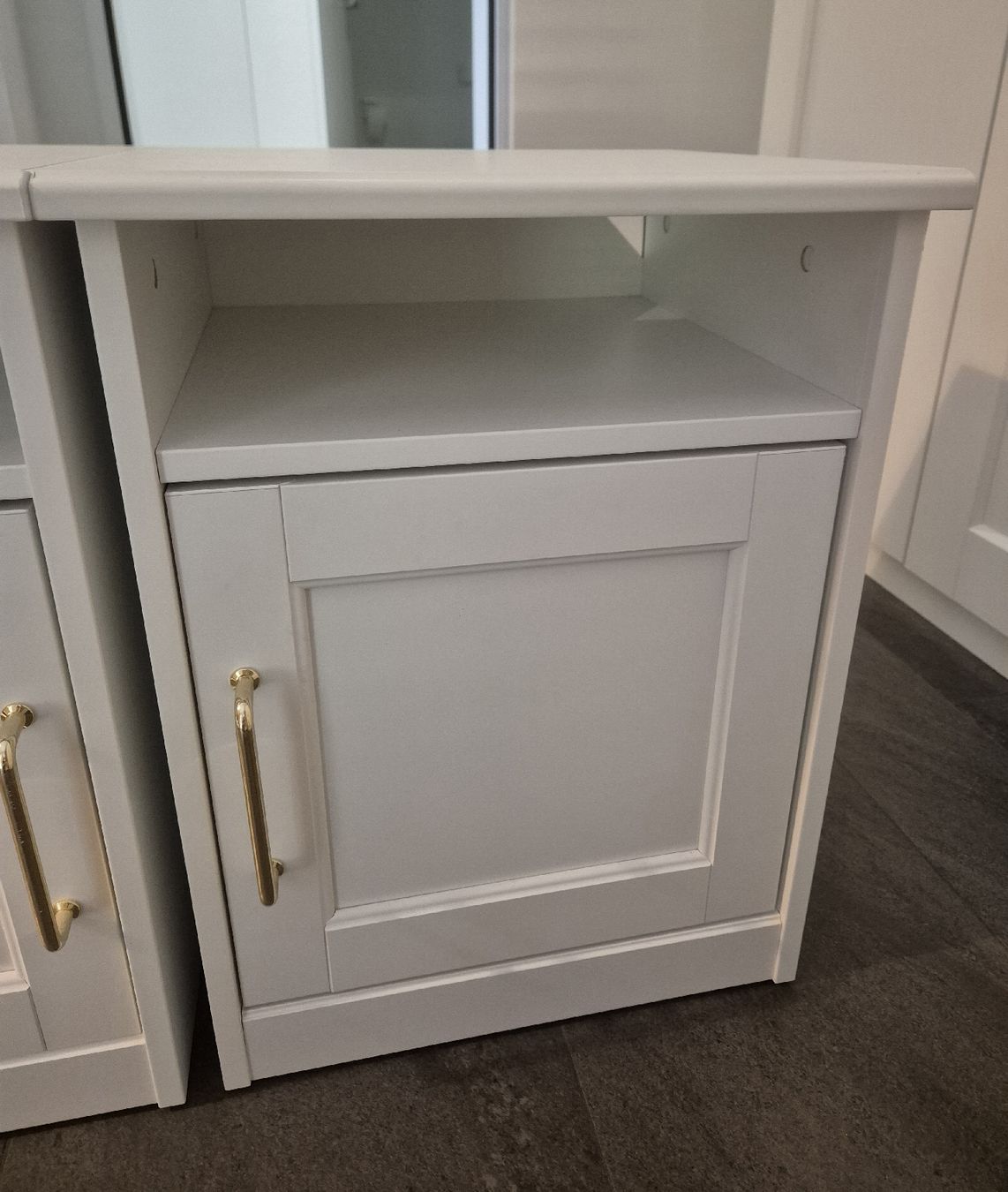 Ikea Nachttische: 2 IKEA SONGESAND ABLAGETISCHE – Gebraucht aus Niederhelfenschwil von usa001 2