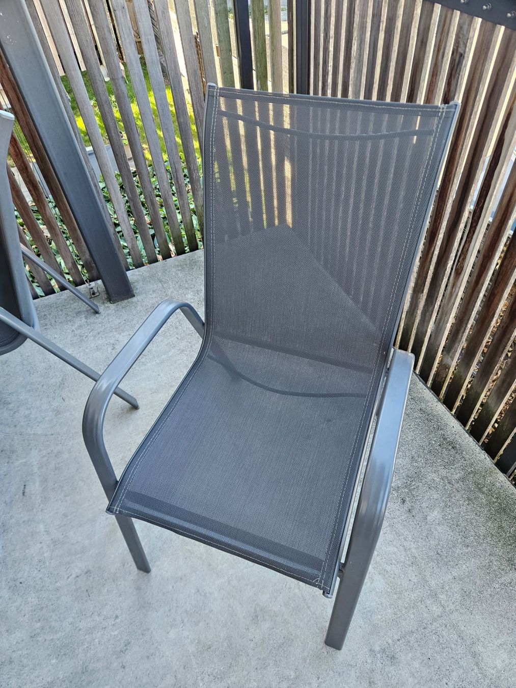 Set di tavolo e panche: Garten-/ Balkontisch mit 4 Stühlen – Usato da Männedorf venduto da go-rs484 6