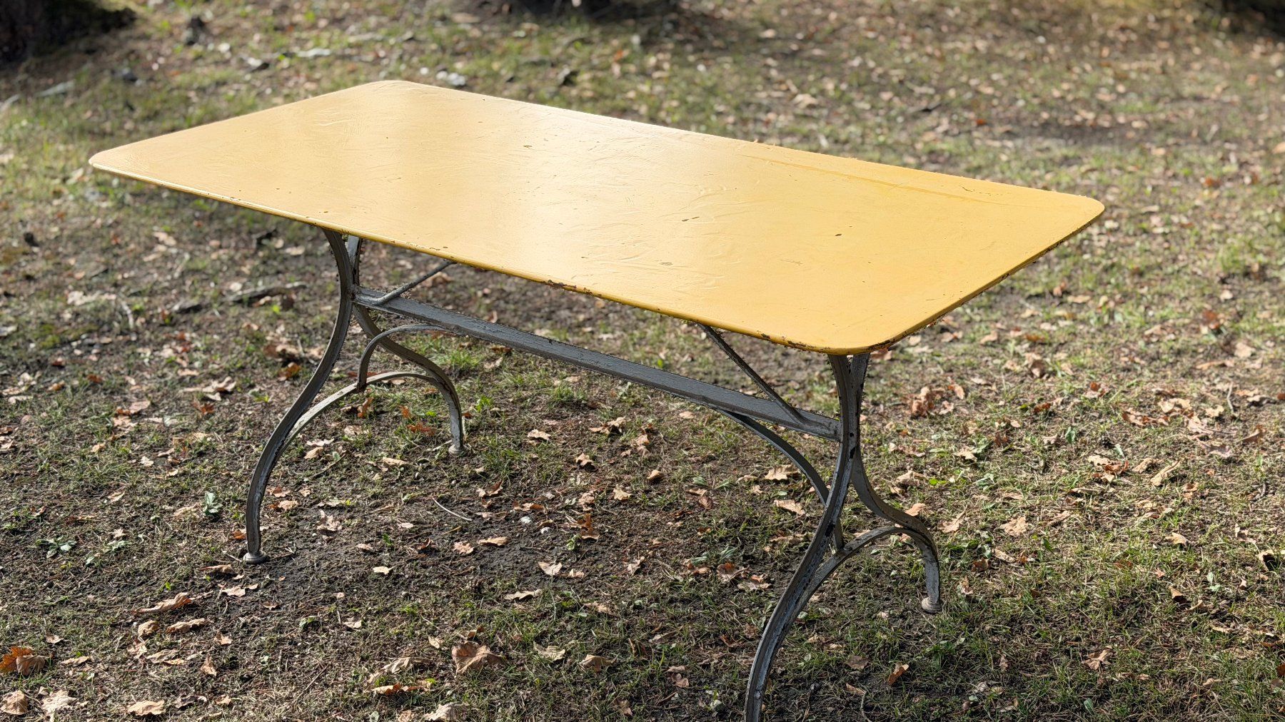 Tische: Antiker Gartentisch – Gebraucht aus Bern von Lo28472 1