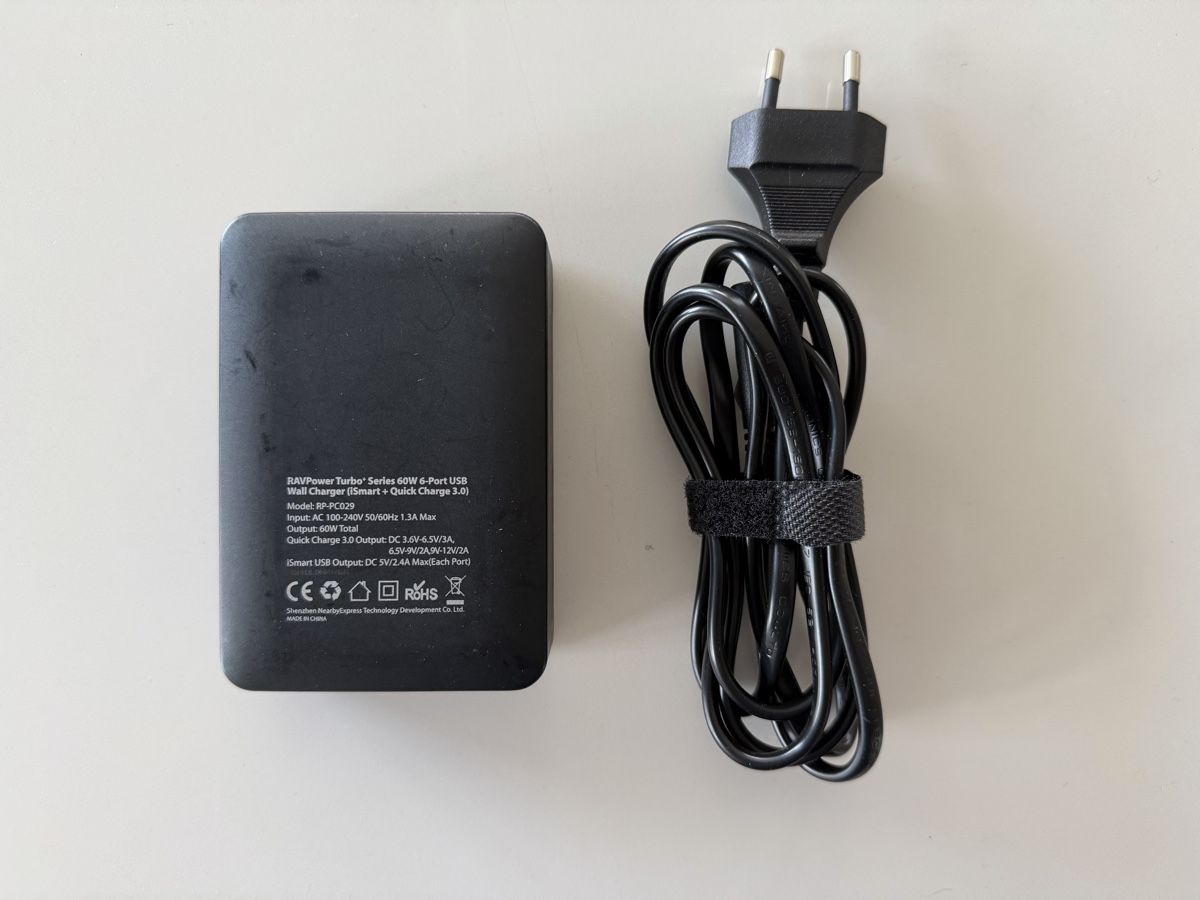 Caricabatterie: RAVPower Turbo Series 60W – Usato da Männedorf venduto da Imbomar