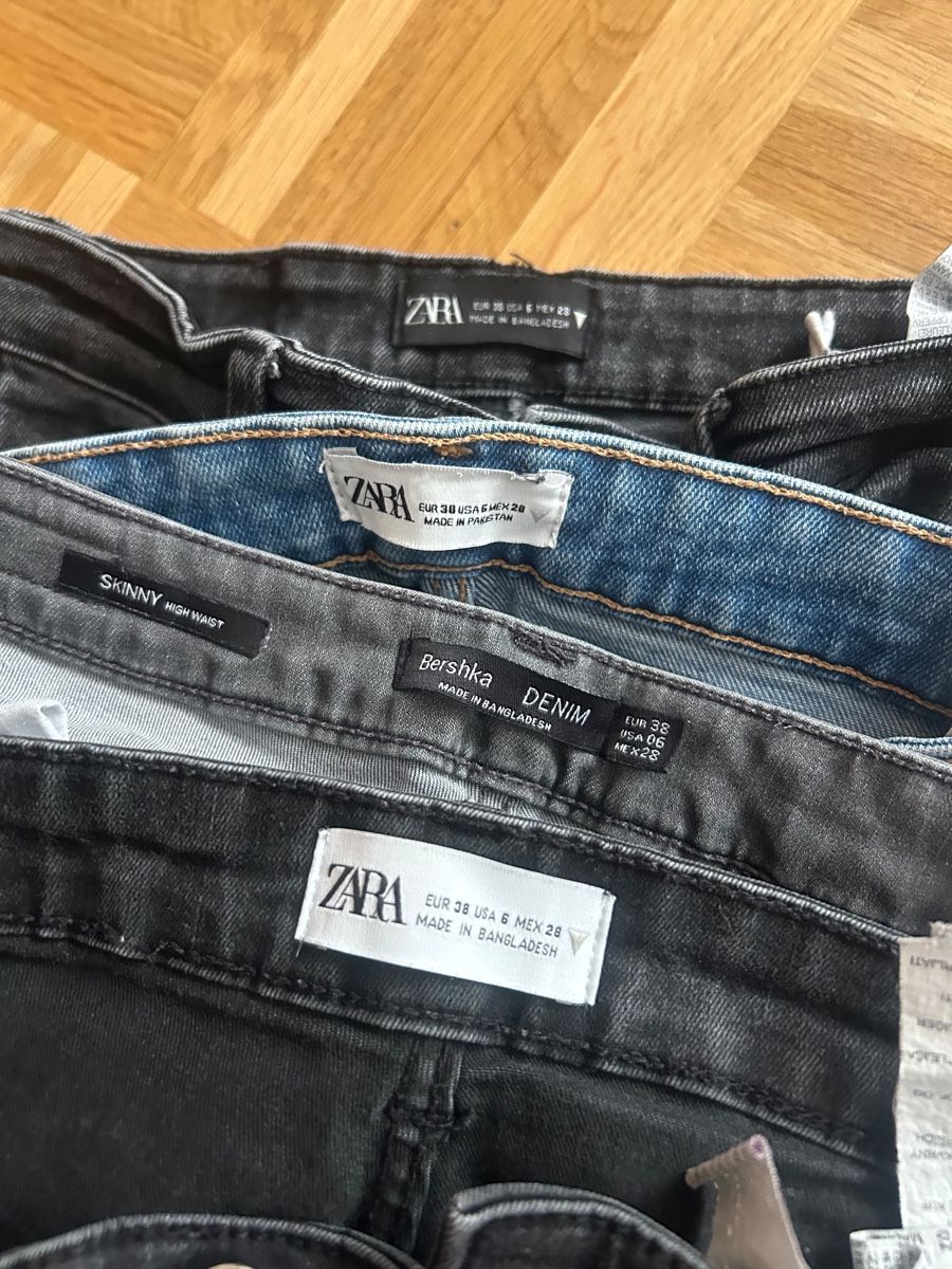 Zara Jeans: Skinny Jeans 4 Stück – Usato da Winterthur venduto da Af1976