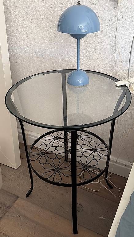 Comodini: Bedsidetable – Usato da Epalinges venduto da flo_7p8m