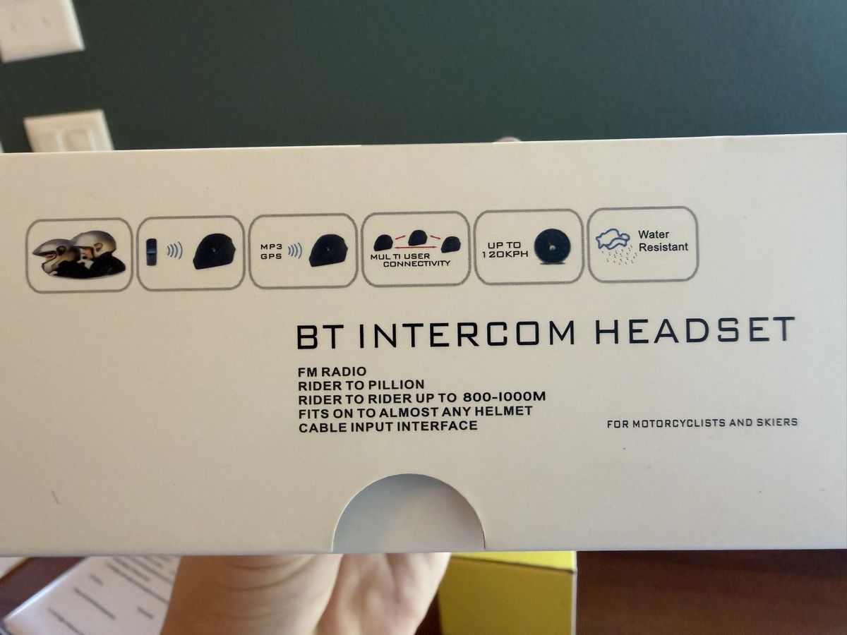 Kopfhörer:  BT-S3 Motorcycle Intercom  Motorradhelm Headset – Neu und originalverpackt aus Buch am Irchel von Lyah 1