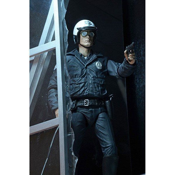 Statuette: NECA Ultimate Terminator 2 T-1000 (Motorcycle Cop) Actionfig – Usato da Zofingen venduto da ActionSpielzeug 7