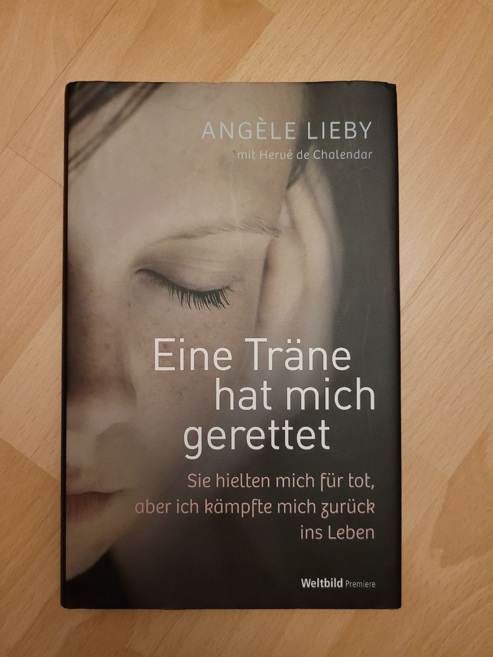 Libri: Angèle Lieby: Eine Träne hat mich gerettet – Usato da Perlen venduto da Safari_23