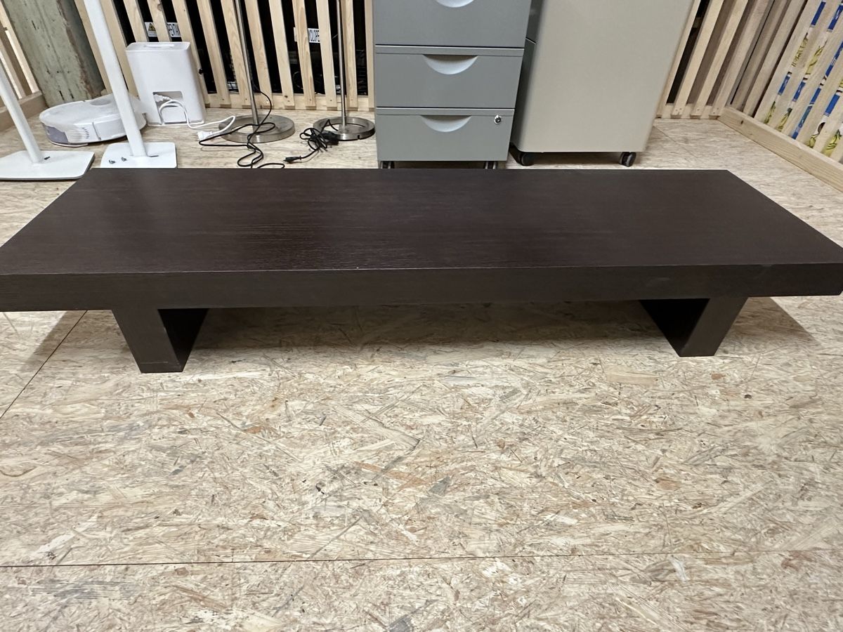 Interio Tavoli: Dark Brown Low Coffee Table Sturdy Design – Usato da Wädenswil venduto da Luzerner01 1