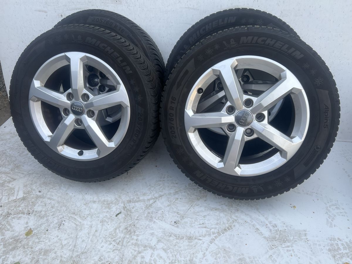Pneumatici & Ruote complete: Originale Winterräder für Audi Q2 – Usato da Glis venduto da Rasa2015 2