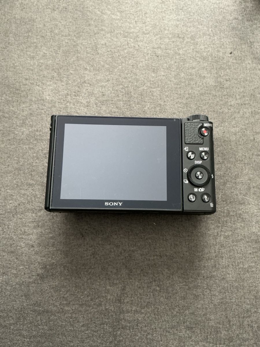 Sony Fotocamera: Sony Cyber-shot DSC-HX90V – Usato da Ehrendingen venduto da Rita110 1