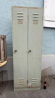 Vintage Industrie-Spind / Metallschrank / Garderobenschrank