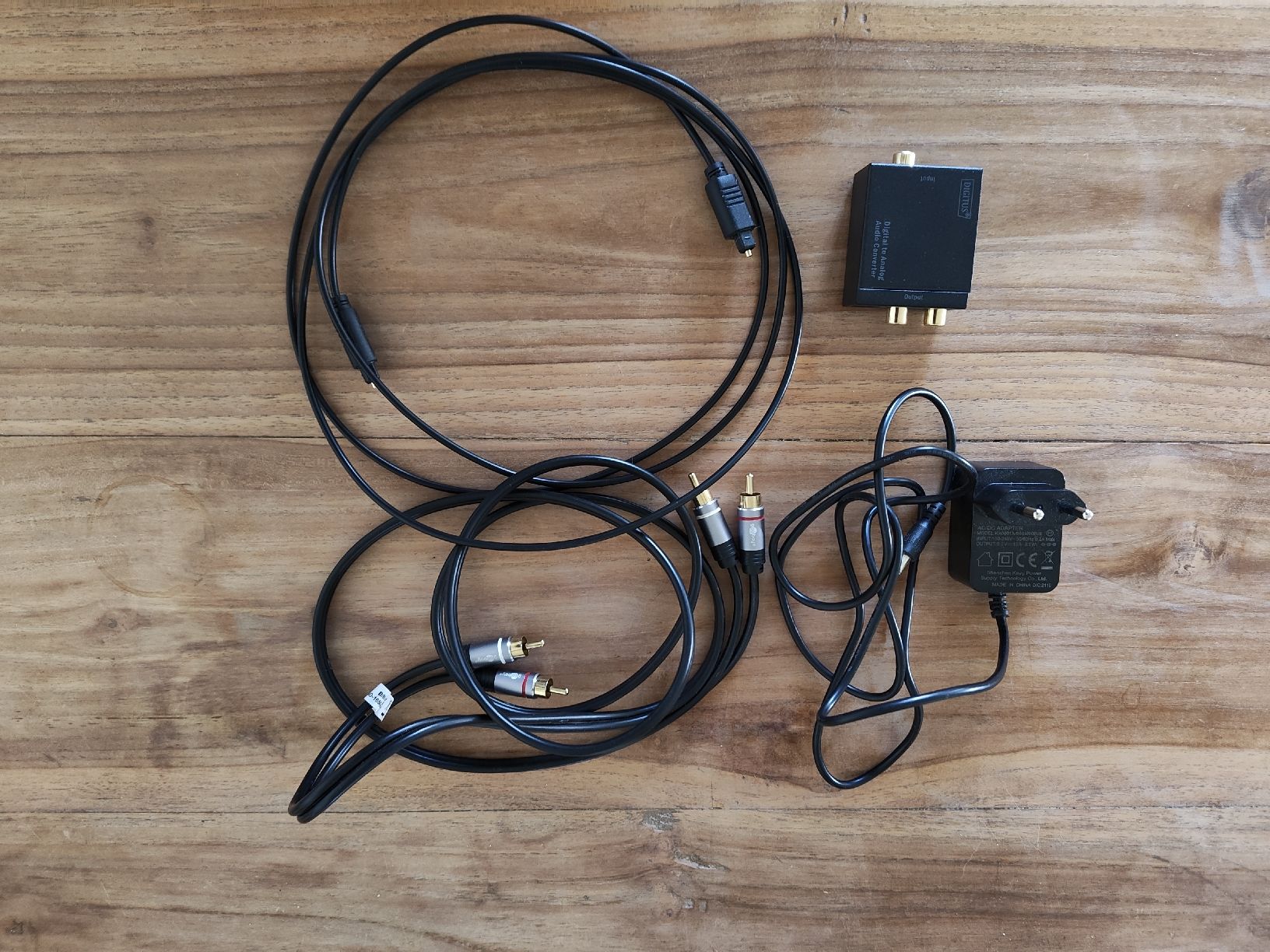 Convertitori: DIGITUS DS-40133 Digital to Analog Converter – Usato da Zürich venduto da roosnic1 4