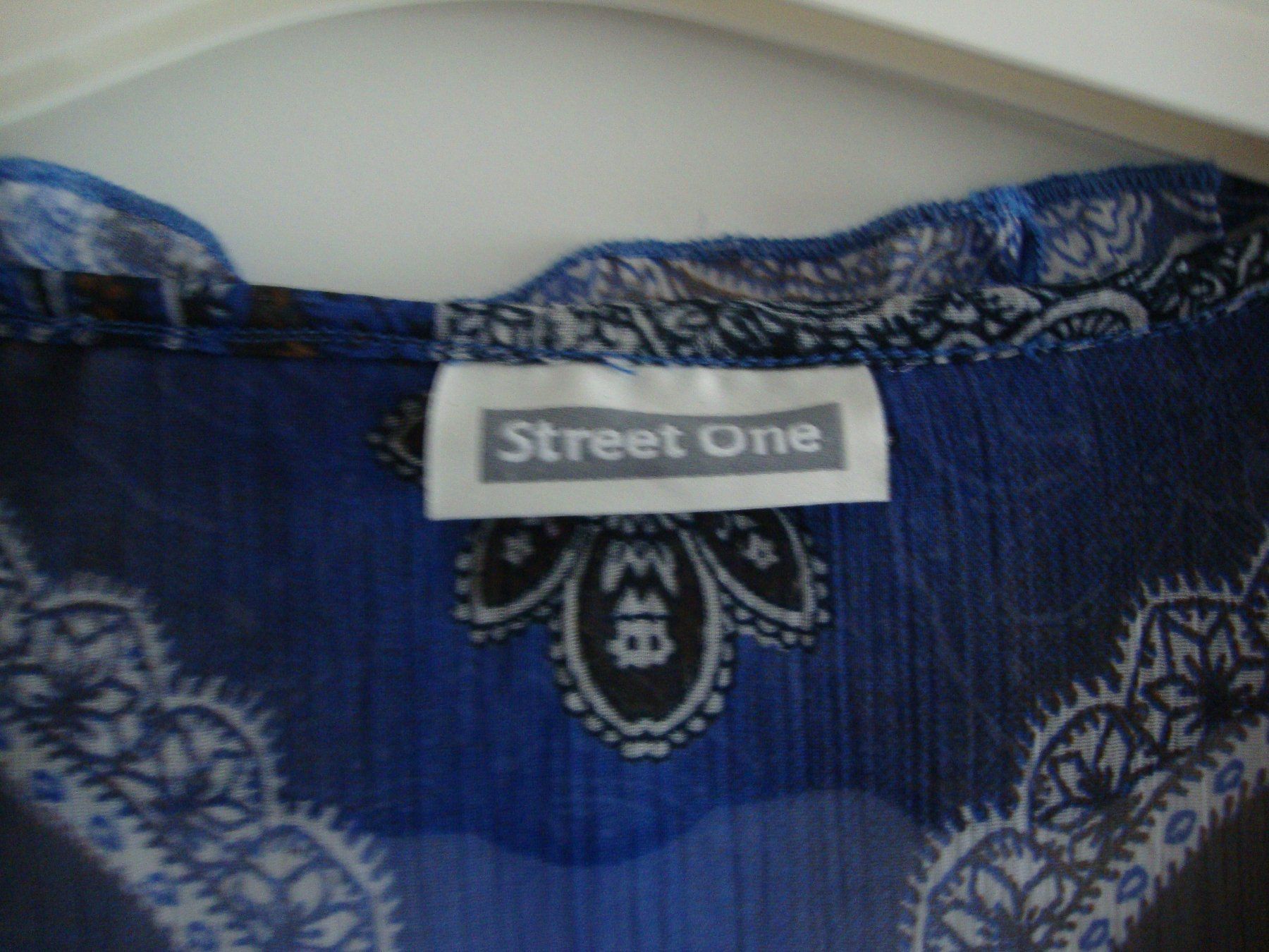 Tuniche: Blaue Tunika-Bluse STREET ONE, Gr. 40/42 – Nuovo (secondo la descrizione) da St. Margarethen TG venduto da Mapy1 1