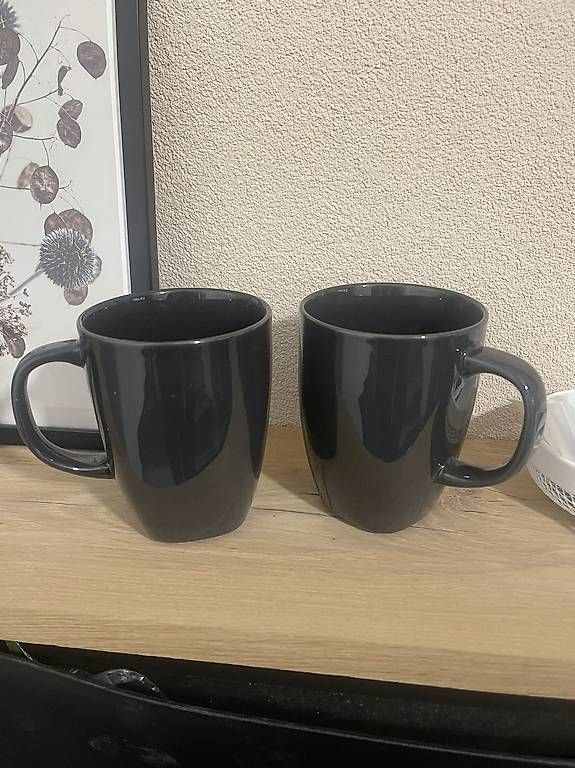 Ikea Tassen: Schwarze Tassen wie neu – Neu (gemäss Beschreibung) aus Laufen von car_2fnm