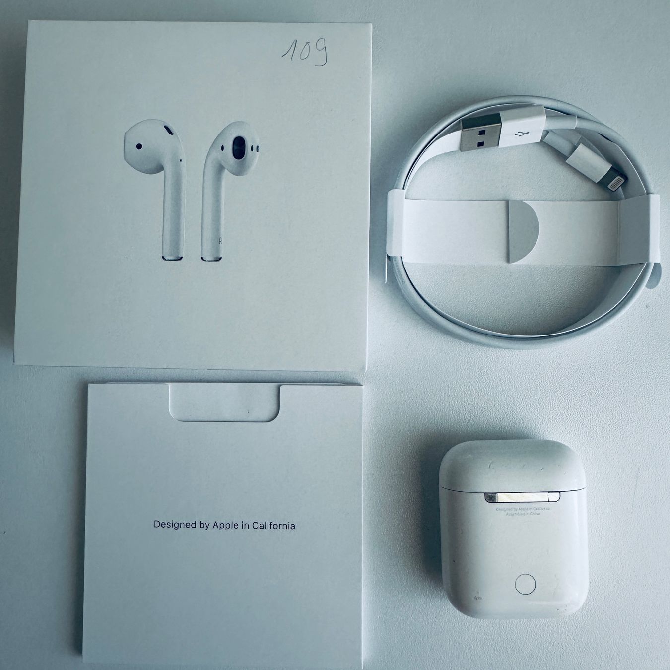Apple Cuffie: Original Apple AirPods 2 Kopfhörer Wireless Lightning Kabel – Usato da Basel venduto da MY.AIRPODS.SHOP