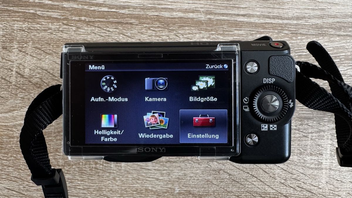 Sony Fotocamera: Sony Alpha NEX-5  Systemkamera mit 18-55mm Objektiv – Usato da Münsingen venduto da Marosch1 6