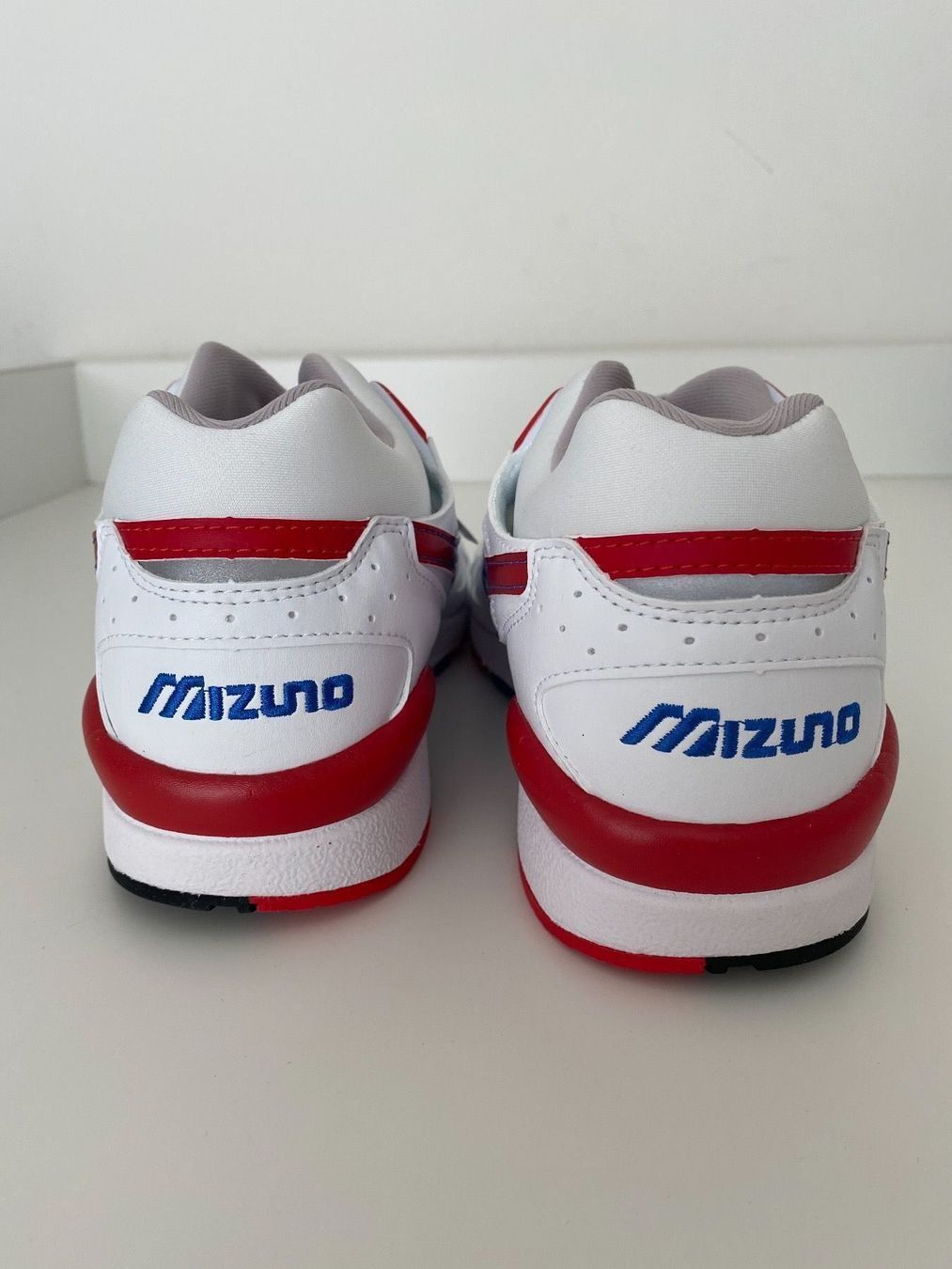 Mizuno Herrenschuhe: MIZUNO SKY MEDAL Sneaker Herren, Gr. 41 – Neu und originalverpackt aus Luzern von falena01 5