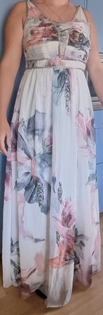 Sommerliches Maxikleid mit Blumenmuster, Grösse 40 /M