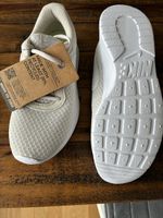 Nike Tanjun Schuhe, Grösse 36, Beige - Neu für den Frü