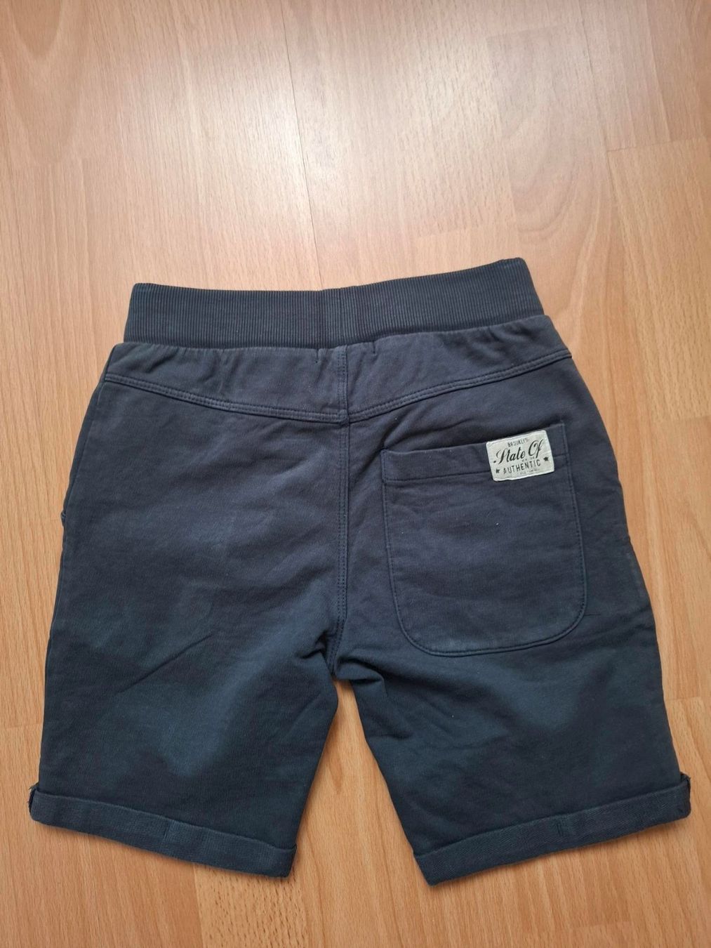Pantalons: Short garçon – D'occasion à Porrentruy par Piquetix 1