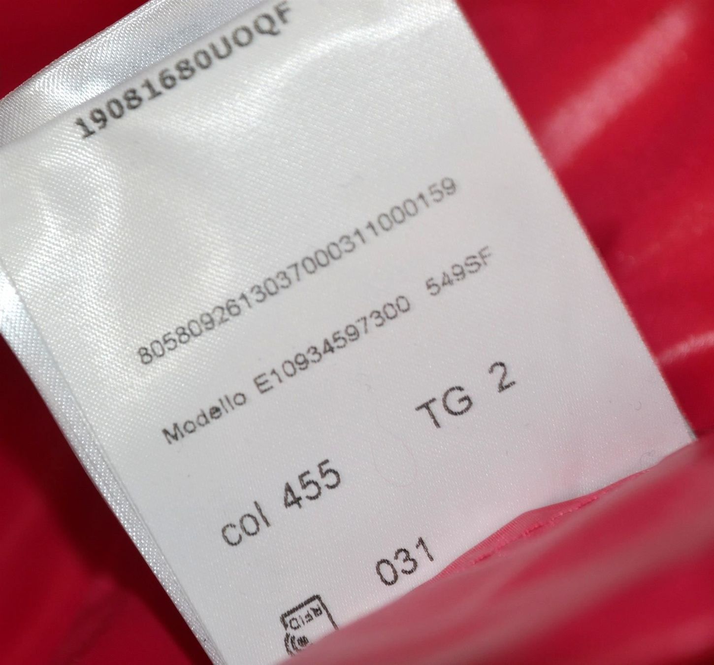 Moncler Giacche: Daunenjacke / doudoune en velours Moncler .2 – Usato da Collonges venduto da Auganien 8