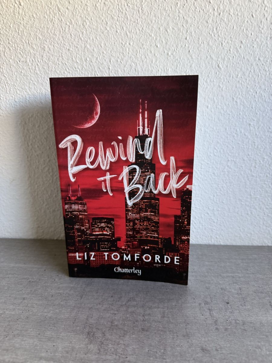 Bücher: Saga Liz tomford  – Neu (gemäss Beschreibung) aus Meyrin von Steph_g28 5