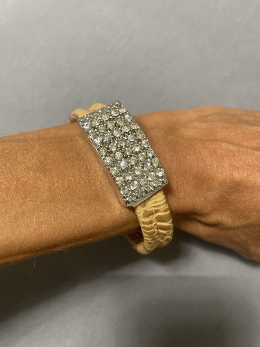 Armbänder & -reifen: Armschmuck – Gebraucht aus Rorschach von eme_8swl