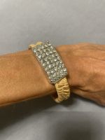 Armschmuck