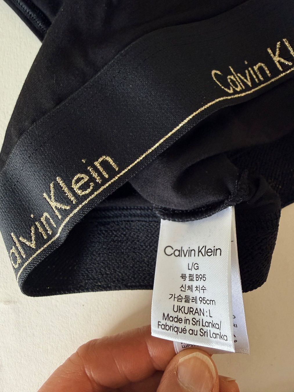 Calvin Klein Altra biancheria intima: CALVIN KLEIN, Bralette und String, Grösse L, Schwarz (Set) – Nuovo e nell'imballaggio originale da Rudolfstetten venduto da gst_g7xl 6