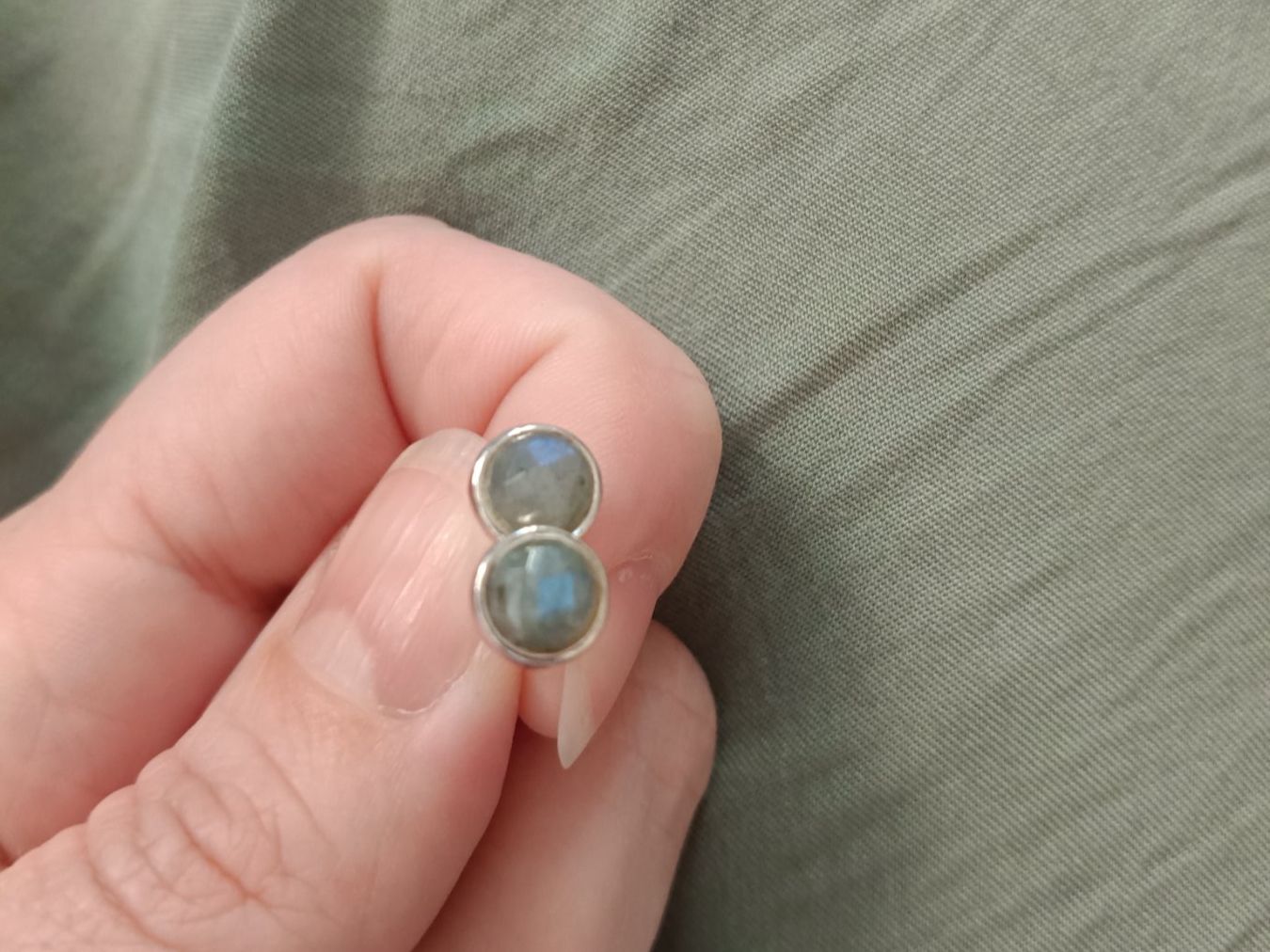 Ohrringe & -stecker: Silber-Ohrstecker mit Labradorit Edelstein 🤩 – Neu (gemäss Beschreibung) aus Adliswil von Vimovi 1
