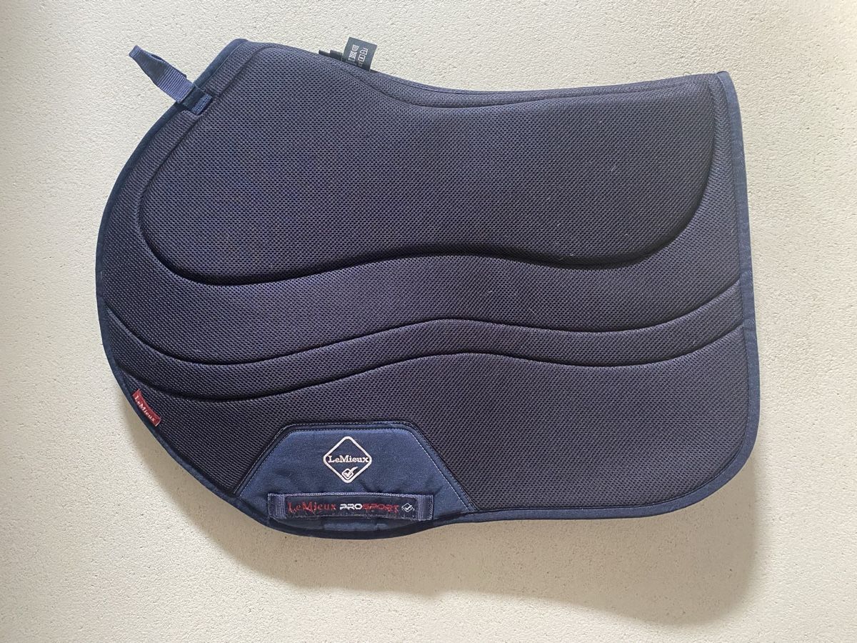 Selle & Accessori: LeMieux Air Tek Springschabrake – Usato da Wohlen AG venduto da Robballantine