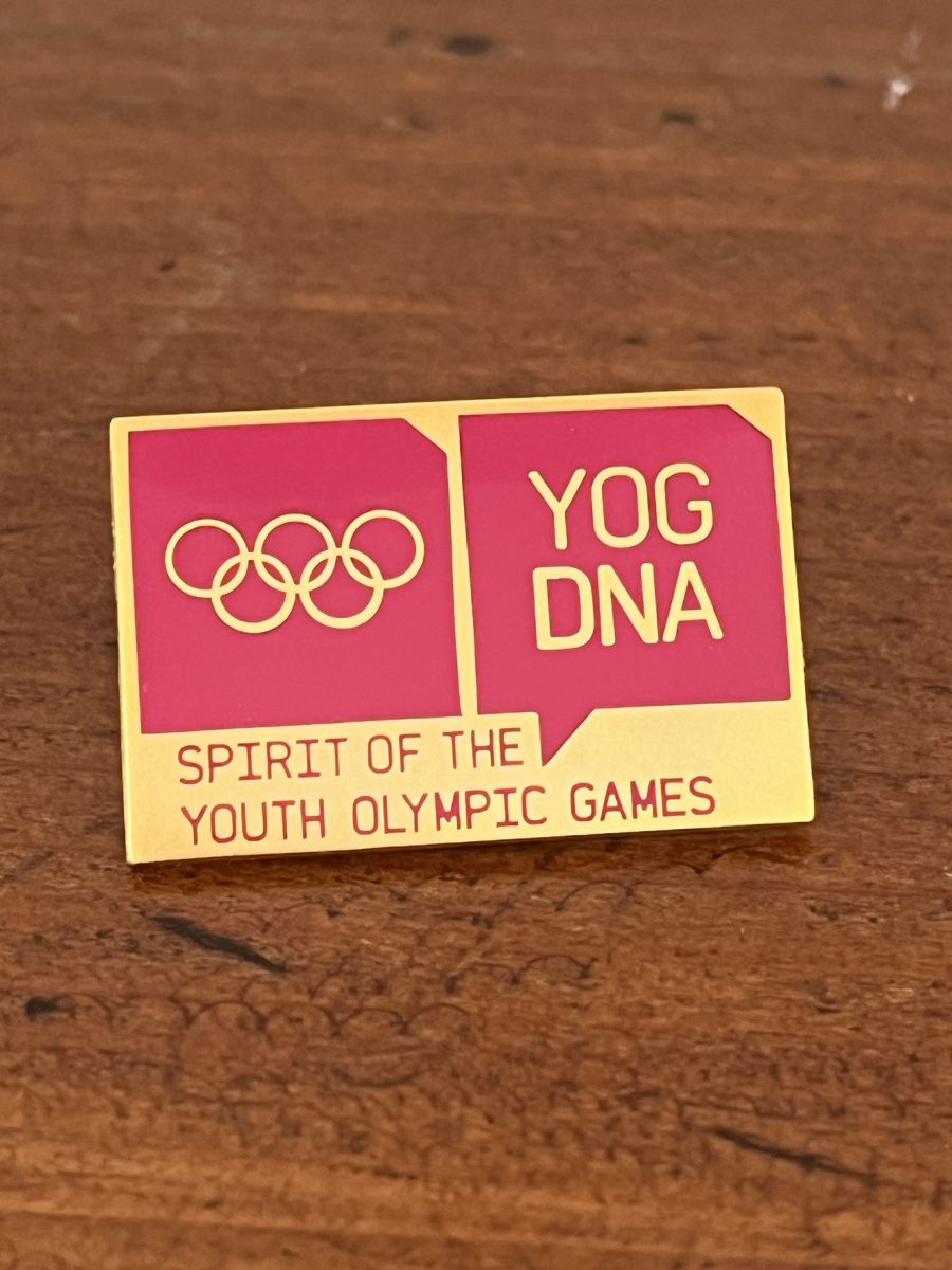 Placchette & Badge: Youth Olympic Games official Pin – Nuovo e nell'imballaggio originale da Ipsach venduto da simonerig77