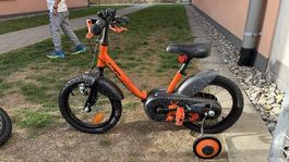 BTWIN Kindervelo 14 Zoll mit Stützrädern  orange/schwarz